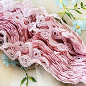 Pretty Pale Pink Vintage Organdie Lace Trim