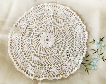 Vintage Handmade Hand Gehäkelte Ivory Lace Deckchen/Mat