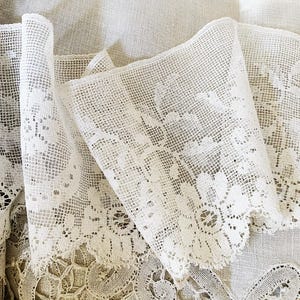 Pretty Fine Vintage Filet Lace / Nottingham Lace Trim - Salvage