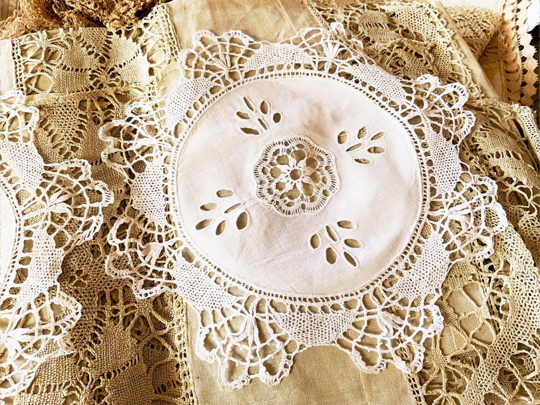 Fine White Vintage Linen Doily Beautiful Handmade Linen Bobbin Lace