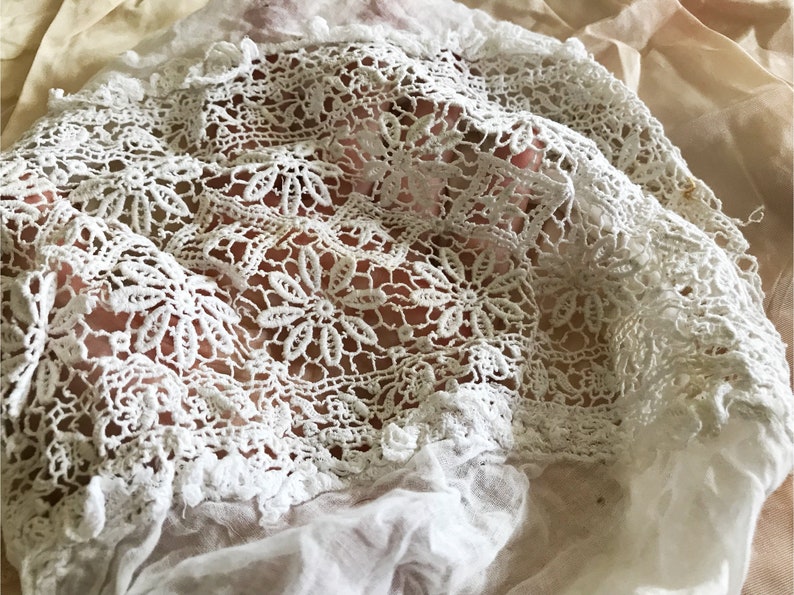 Pretty White Cotton Antique Victorian Handmade Baby\u2019s Bonnet Schiffli Lace