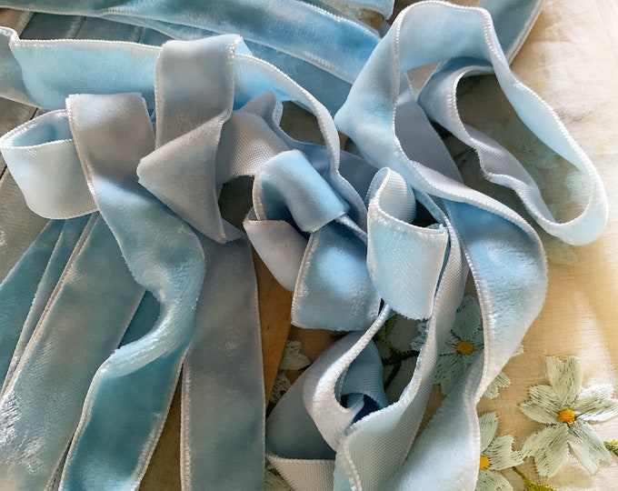 Fabulous Floppy Antique Faded Ombré Cloudy Blue Sky Tones Rayon Velvet ...