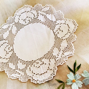 Fine Hand Embroidered Ivory Lace Linen Doily - Roses - Handmade