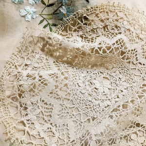 Beautiful Creamy Ecru Silk & Linen Handmade Maltese Lace Doily - Bobbin Lace