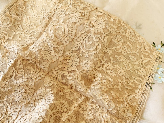 Vintage Hand Stitched Ecru French Lace Modesty Pa… - image 5