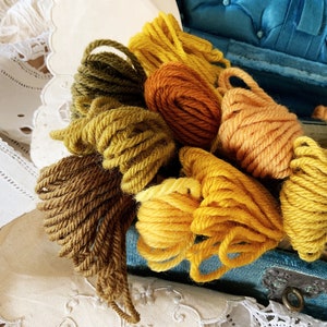 Bündel 9 Vintage Tapisserie Wollstränge - Vintage Threads - Kurzwaren Handwerk