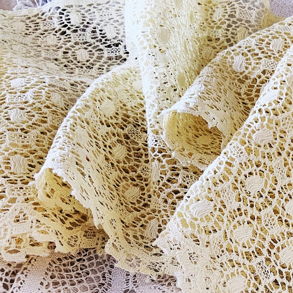 Pretty Pale Yellow Vintage Lace - Shabby Chic - Craft Dolls Costumes Pillows