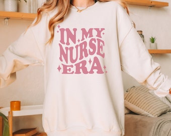 En mi sudadera de la era de la enfermera - camisa de la enfermera rápida - regalo de la enfermera - camisa de la enfermera de gran tamaño - - enfermera registrada - camisa del estudiante de enfermería - camisa de la era