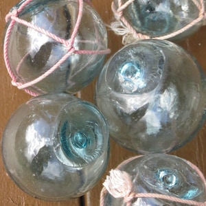 Japanese Glass FLOATS 2&quot; Lot-5 Mixed: Faded Pink Netting & Un-netted Aqua Shades Maker&#39;s Mark Ocean Fishing Artisan Antique!