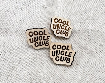 Pin de madera del Club del Tío – Regalo grabado para el nuevo tío