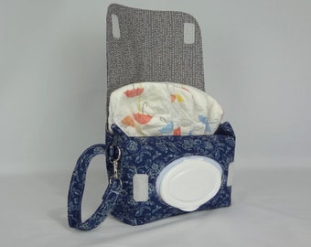 Diaper and Wipes Pouch - Navy Botanical