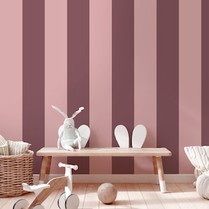 Carta da parati su rotolo - Adeline Stripe Pink/Aubergine