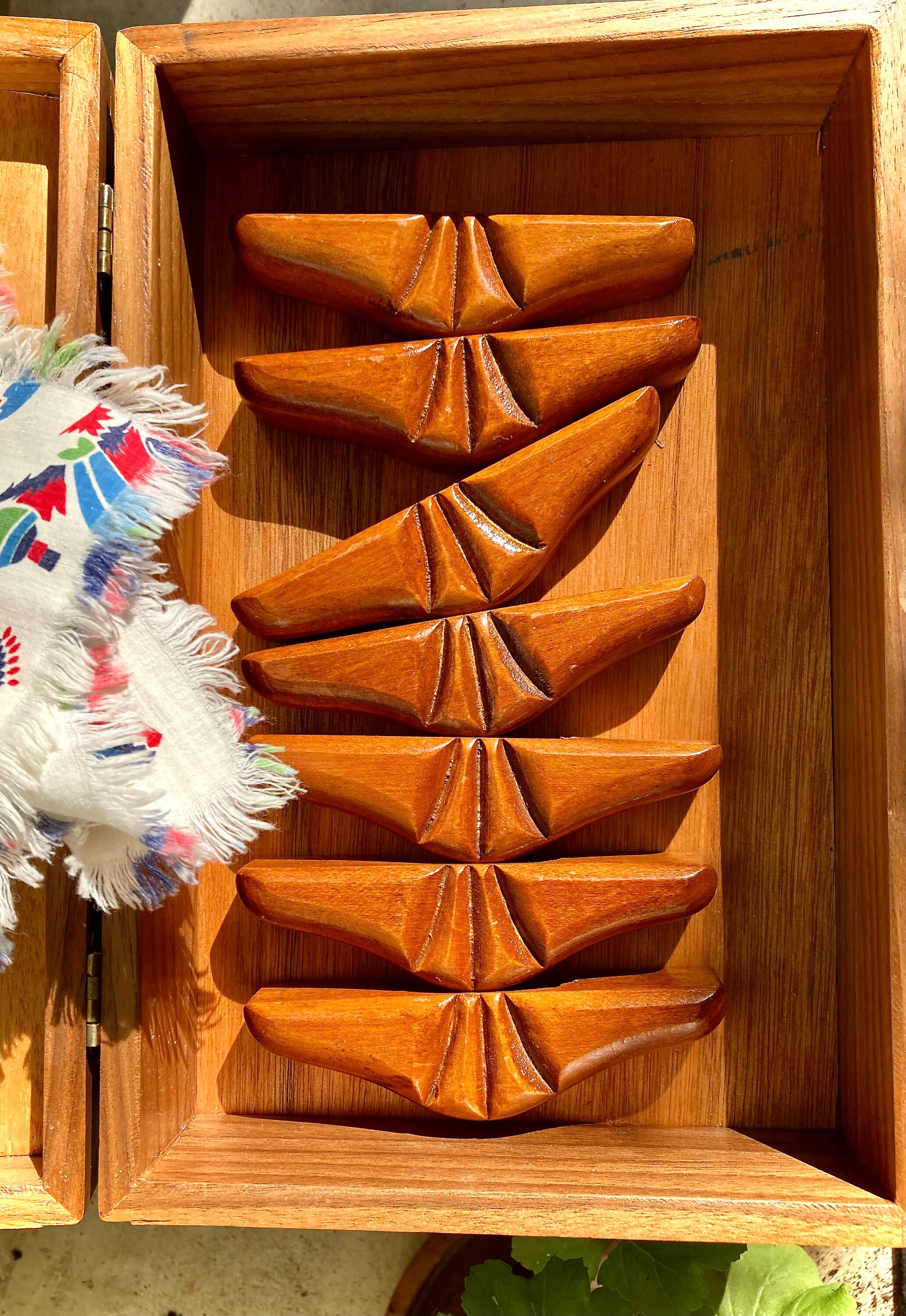 Antique Oak Drawer Pulls Carved Design Seven 7 Vintage Pulls Etsy