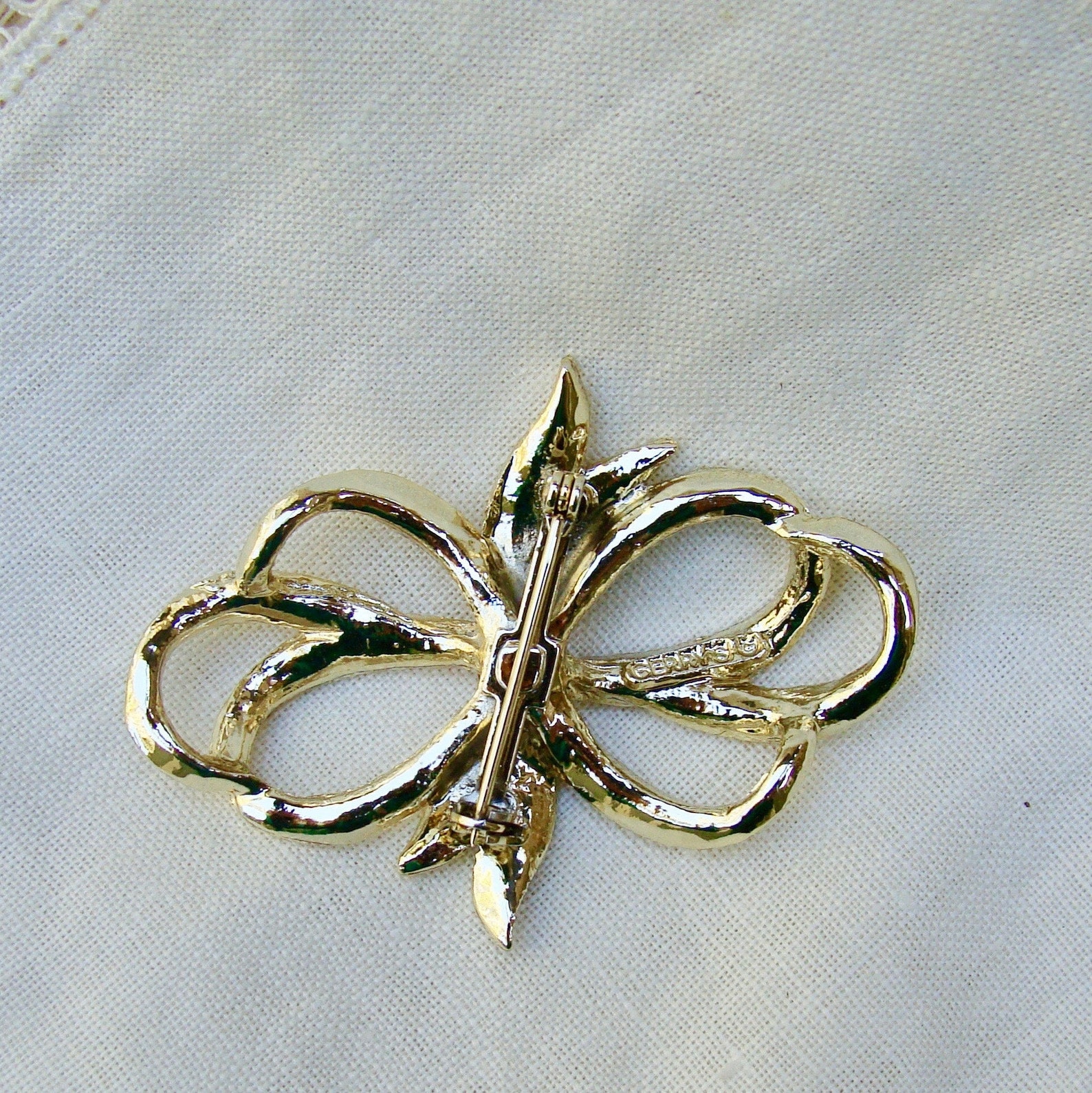 Stunning Gerry's Brooch Signed Designed as Bow With Etsy