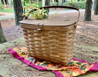 RARE Handwoven Longaberger Basket With Lid and Swing Handle RARE Handwoven Longaberger Basket With Lid and Swing Handle