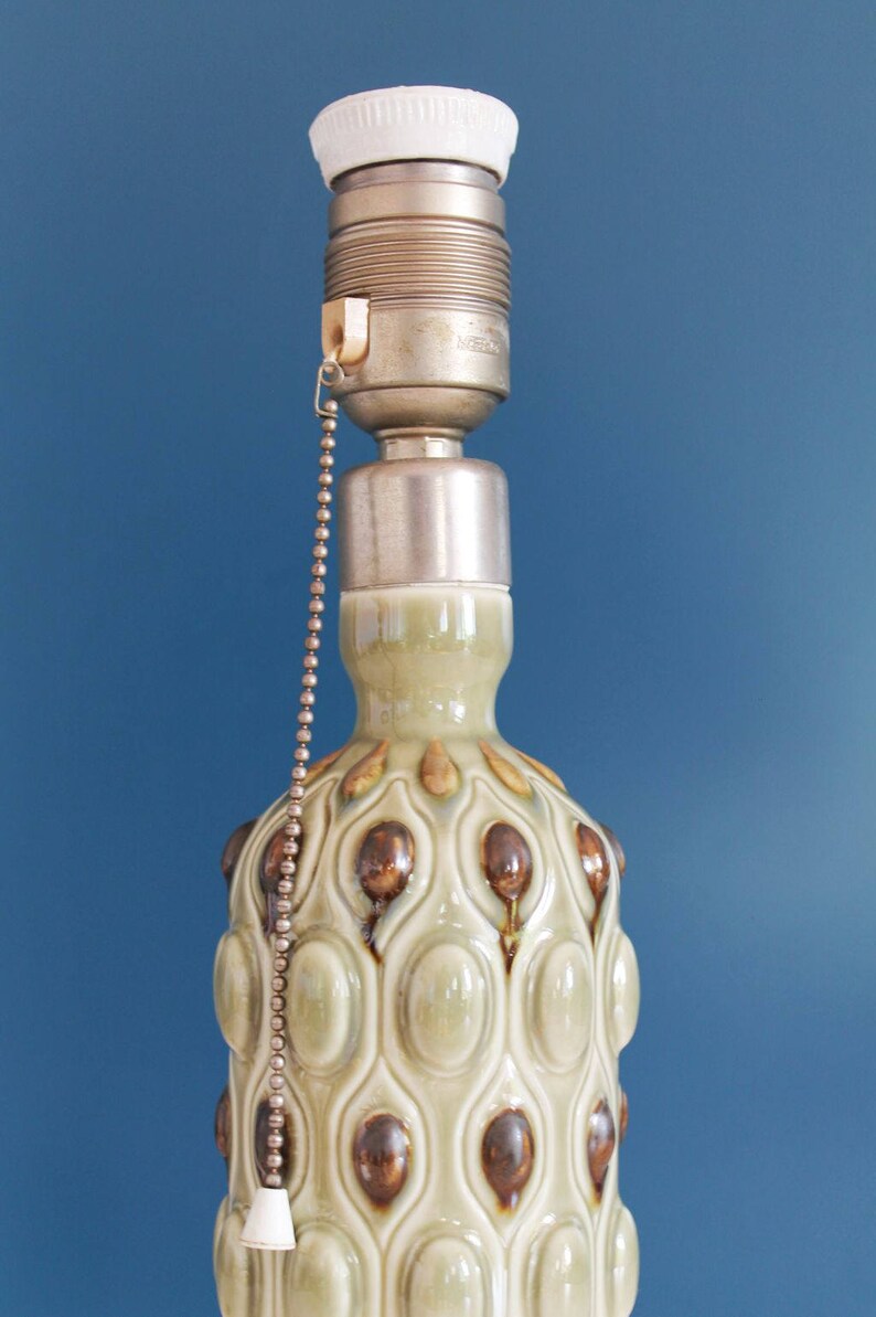 LLADRÓ Porcelain Table Lamp. Discontinued Old Model. Midcentury Vintage