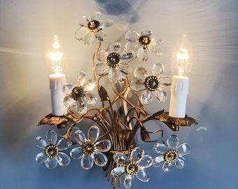 Delicate wall sconce with cut glass flowers and leaves, mid century vintage 50s-60s.