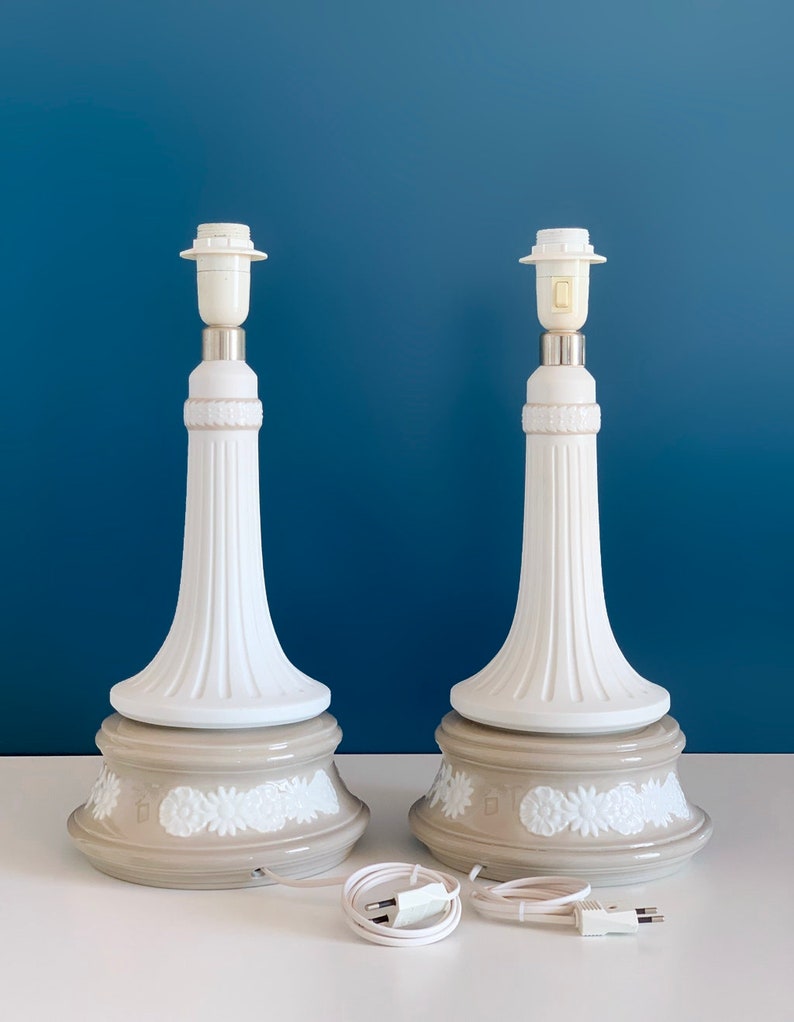LLADRÓ Excellent Porcelain Lamps, Faro D. Minerva, Vintage 70s. White