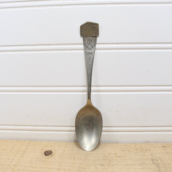 Masonic spoon 1914 - Memphis Masonic Temple, Tennessee, Historic Building souvenir spoon, Antique