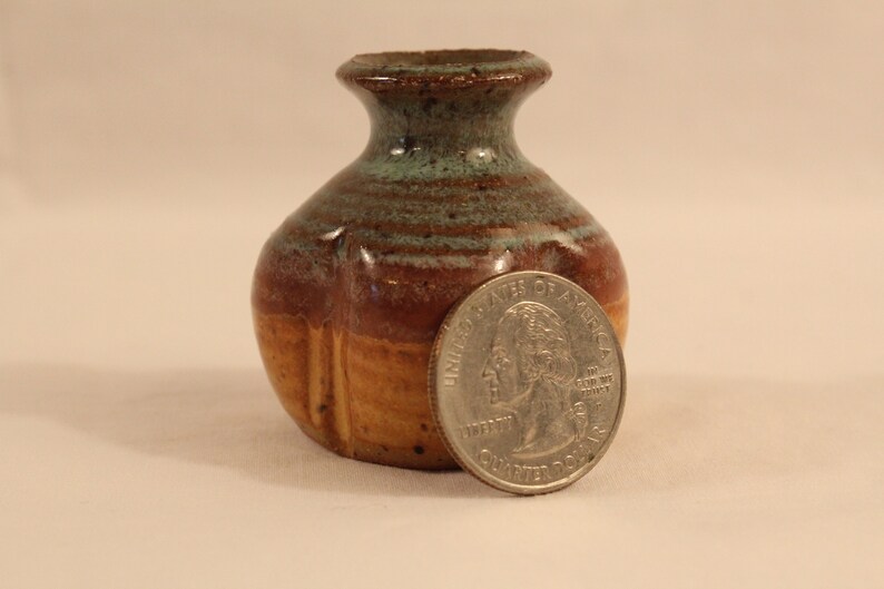 Tan red brown clay Art Pottery signed mini vase Found in Atlanta area Brown colors pottery vase Artist signed hand crafted clay Green