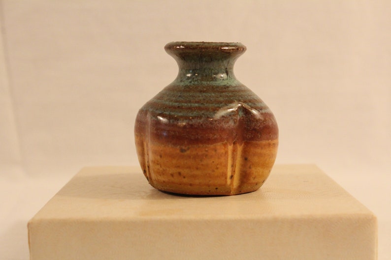 Tan red brown clay Art Pottery signed mini vase Found in Atlanta area Brown colors pottery vase Artist signed hand crafted clay Green