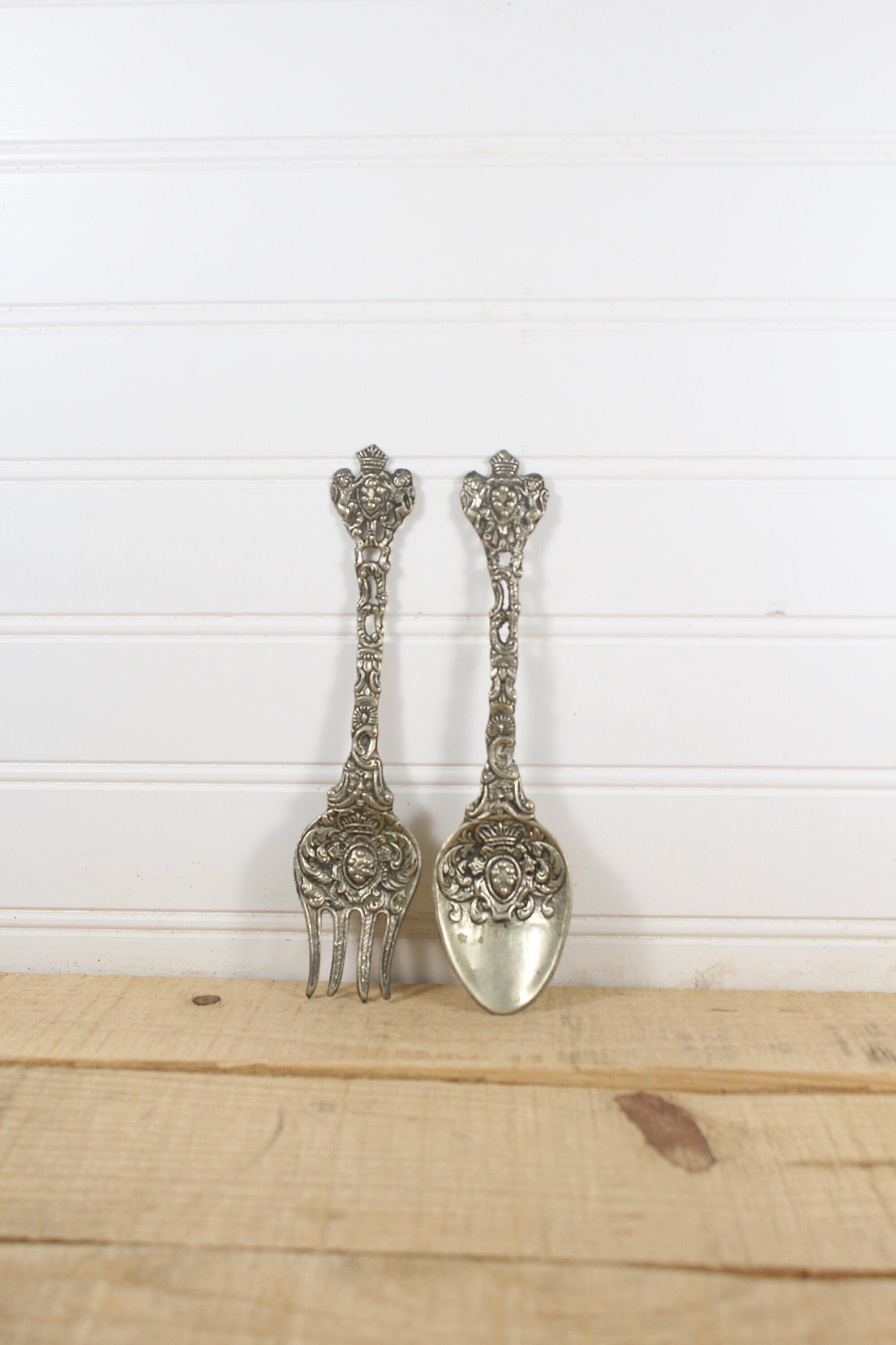 Montagnani style, Italy Metal Salad Serving Spoon & Fork Set, Lion and shield top Spoon and Fork, Vintage 1960's classic style