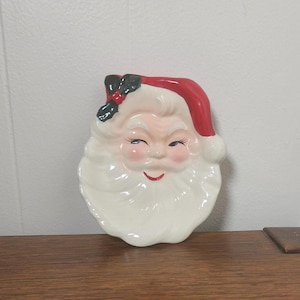 Santa Claus Face Wall Plaque, spoon rest or ashtray, Made in Japan.  Christmas Holiday Table decor, Great collector items, 1950 - 1960's