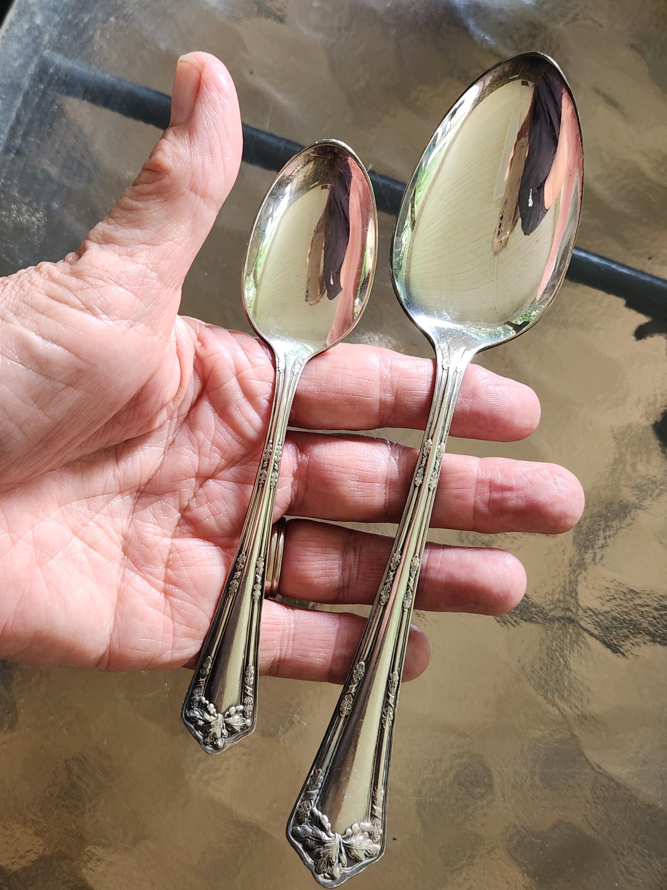 Wm. Rogers & Son AA, 1913 Fair Oak Set of 6 Tablespoons - 1