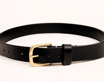 cintura in cuoio nero, black leather belt.