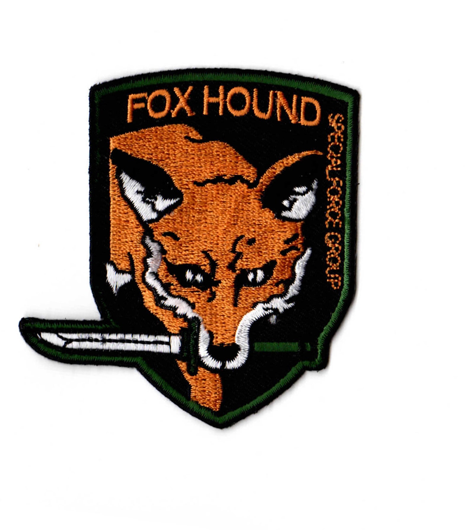 Fox hound. Foxhound Metal Gear нашивка. Foxhound MGS нашивка. Fox Metal Gear Solid нашивка. Foxhound Шеврон.