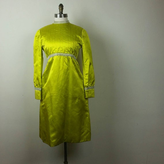 60s Cocktail Dress Chartreuse Silk with Pockets a… - image 3