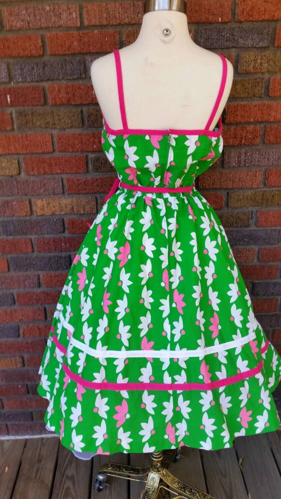 50s Floral Dress Green Pink Daisy Floral Print wi… - image 5