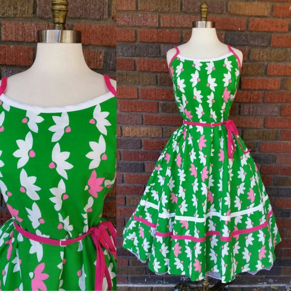 50s Floral Dress Green Pink Daisy Floral Print wi… - image 2