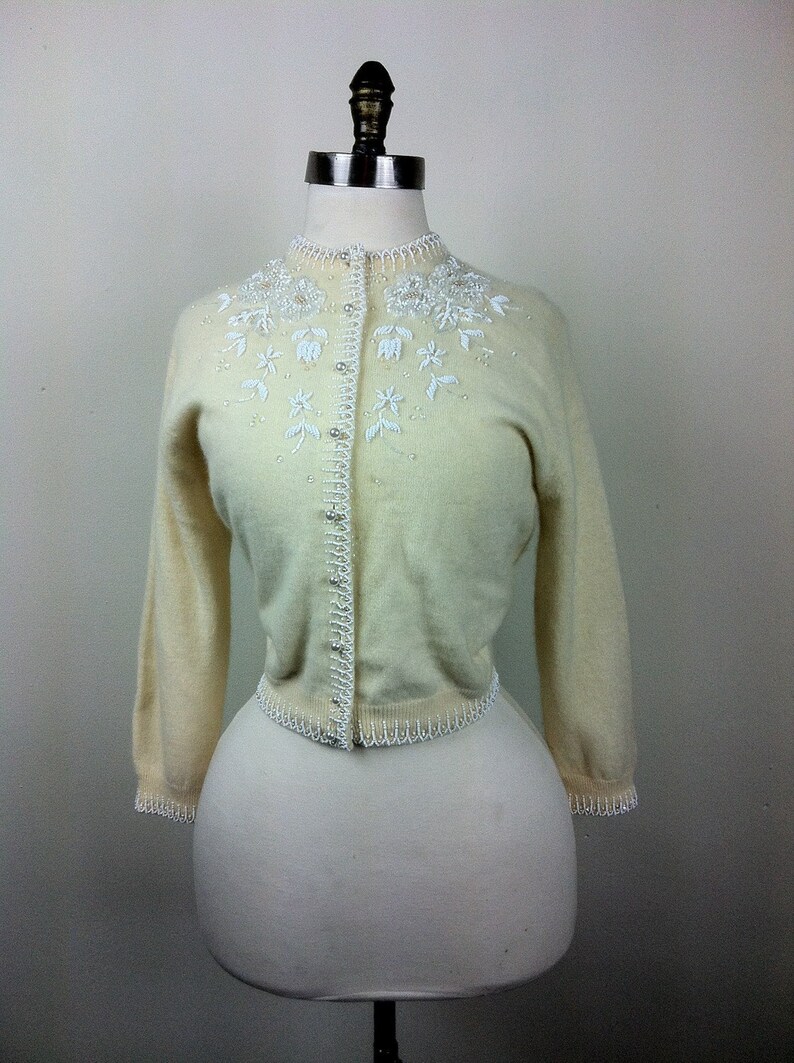 50s Cardigan Sweater Beaded Button-up Size 40 image 3