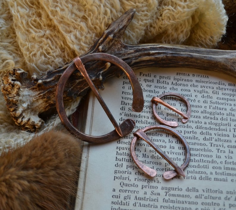 Shawl pin, shawl copper pin, penannular brooch, copper pin, Anglo-Saxon pin, AngloSaxon pin, small penannular shawl pin, small shawl pin image 2