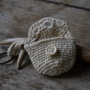 Porte-clés en cristal, pochette en cristal, pochette en cristal au crochet, talisman, pochette en médecine au crochet, charme du sac au crochet, charme du sac miniature