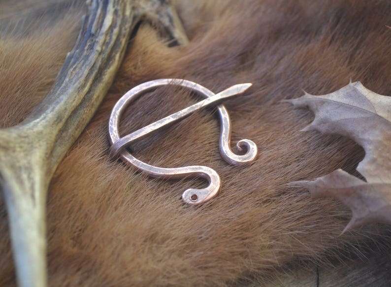 penannular shawl pin