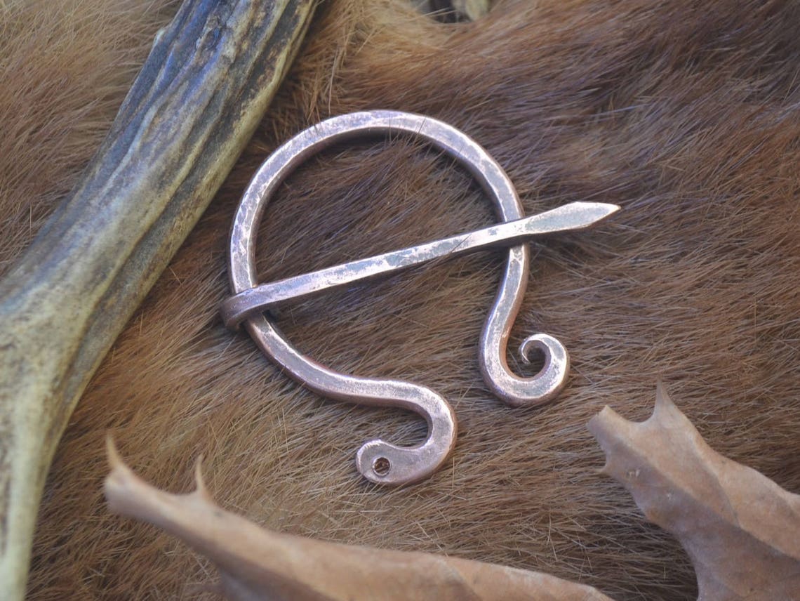 penannular shawl pin