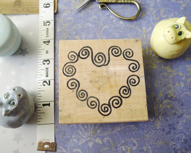 Swirly Curlie Cues Heart Craft Stamp, Heart Wreath Made of Curly Cues by JudiKins CRB & JJW USA 2016H image 1