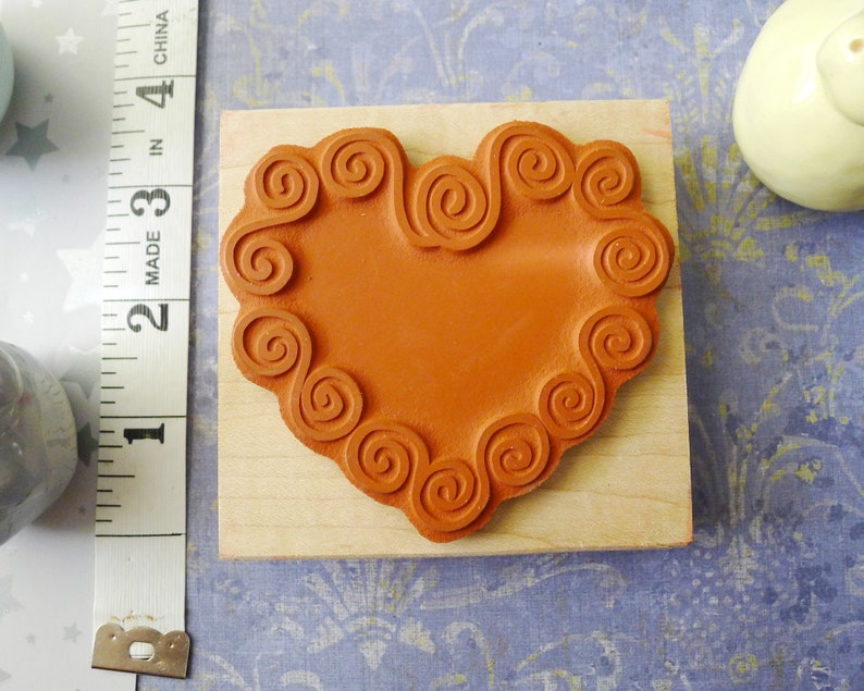 Swirly Curlie Cues Heart Craft Stamp, Heart Wreath Made of Curly Cues by JudiKins CRB & JJW USA 2016H image 3