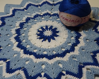Blue and White Christmas Spirit Doily Remake Pattern Download