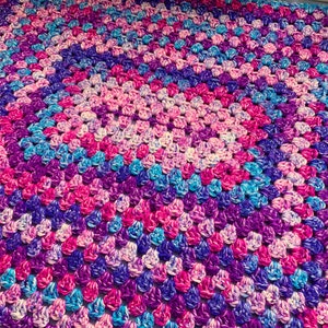 Crochet Any Size Rectangle Granny Blanket Pattern Download - Beginner friendly