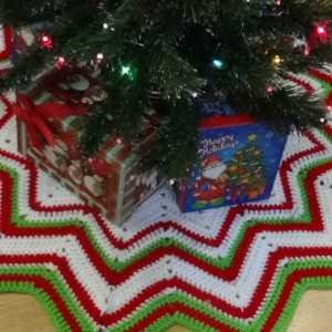 Crochet Happy Holidays Christmas Tree Skirt Pattern PDF