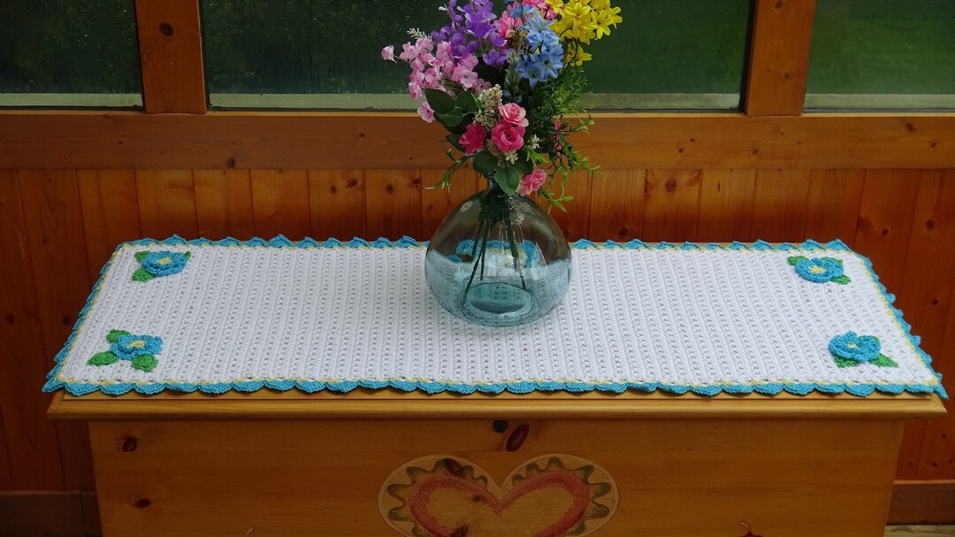 Easy Crochet Floral Table Runner PDF Pattern Download Make It Plain or Add Flowers Etsy