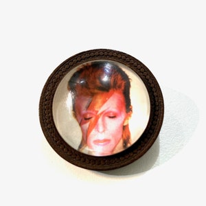 David Bowie pin // gift for her // gift for him // accessory // jewellery // Aladdin Sane