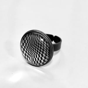 Optical Art ring // jewellery // gift // geometric //  op Art // abstract // accessory for her // accessory for him