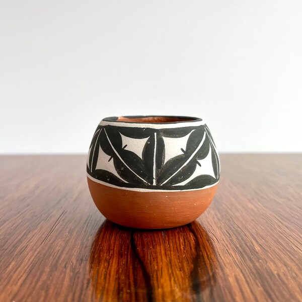 Vintage Santo Domingo Pueblo Pottery Bowl by Marie Lovato