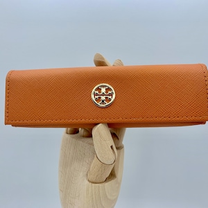 Tory burch glasses case outlet