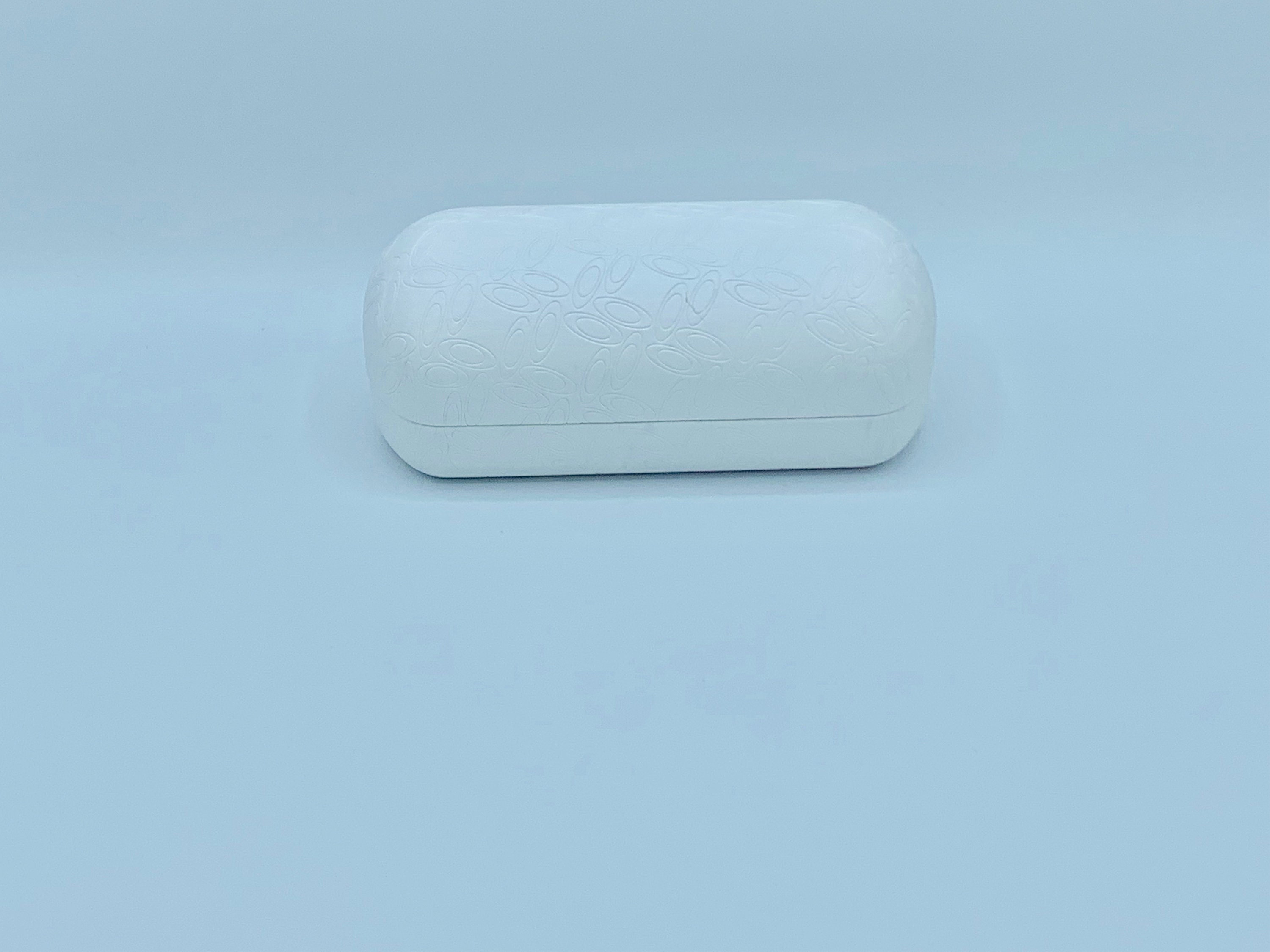 Oakley White Signature Glasses or Sunglasses Case - Hard 