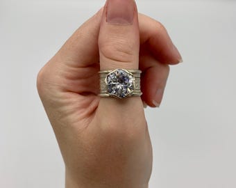 Silpada Sterling Silver Queen For a Day Ring - Cubic Zirconia - Size 7.75 - Lovely Gift - R2208 - FREE SHIPPING